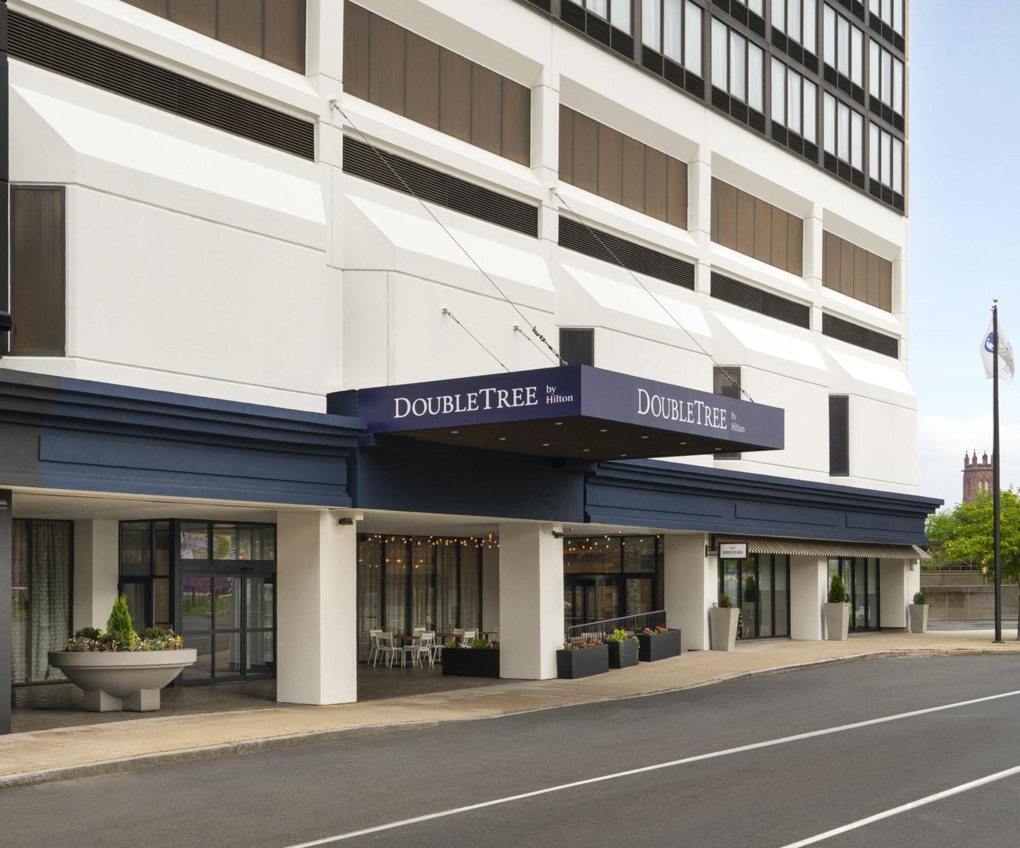 Doubletree By Hilton Hartford Downtown Hotel Eksteriør billede